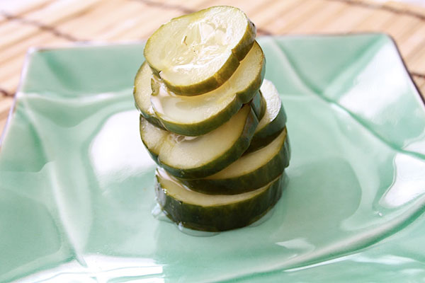 Easy recipe for making pickles