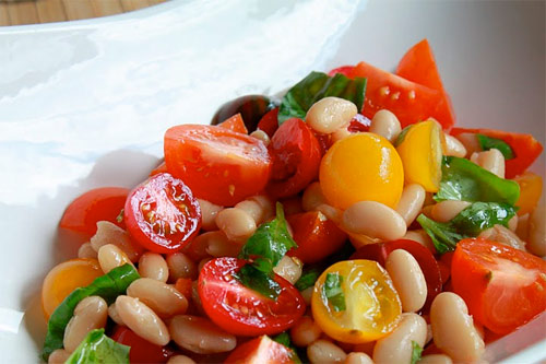Mixed Tomato and Cannellini Bean Salad Recipe