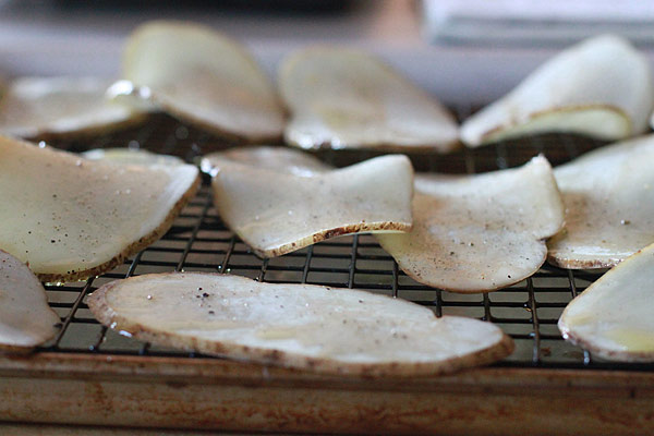 Homemade Garlic Potato Chips Recipe