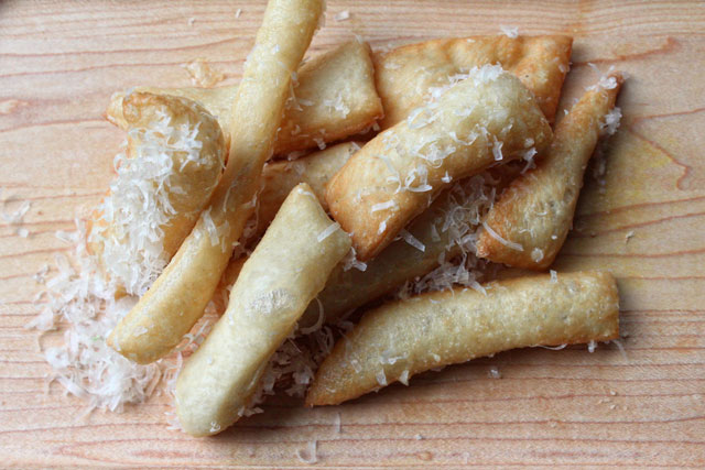 Fried Pizza Dough with Garlic Butter