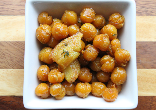 Skillet Fried Chickpeas with Garlic and Herbs