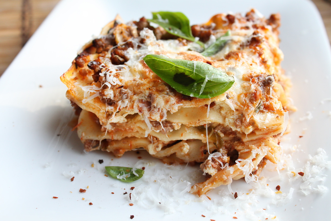 http://www.simplecomfortfood.com/wp-content/uploads/2016/08/lasagna-quark-cheese-2-high.jpg