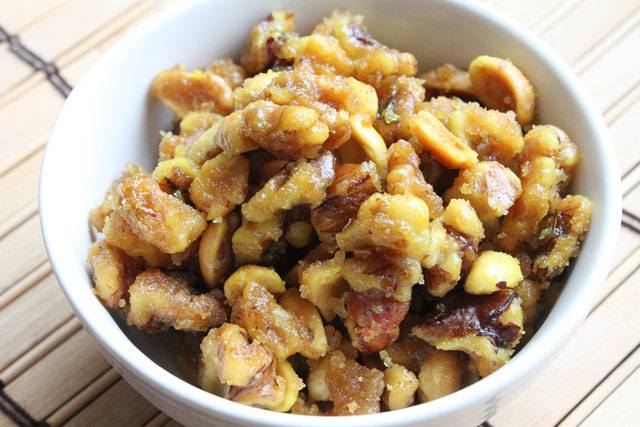 Maple Glazed Mixed Nuts Recipe