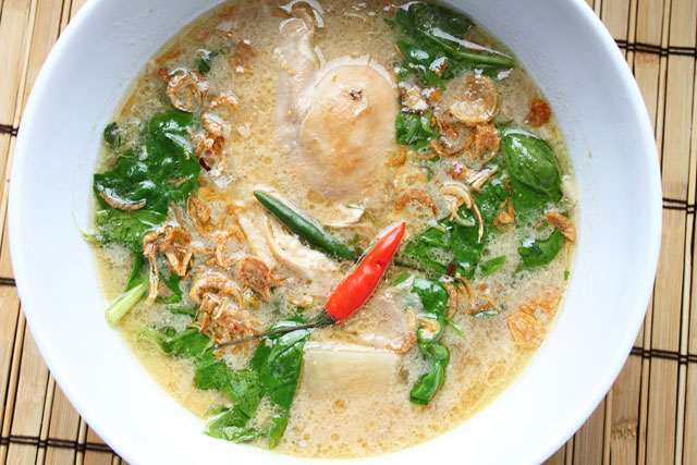 Filipino Tinola Halang Halang