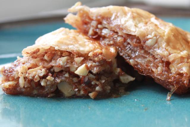 Apple and Cinnamon Baklava Recipe