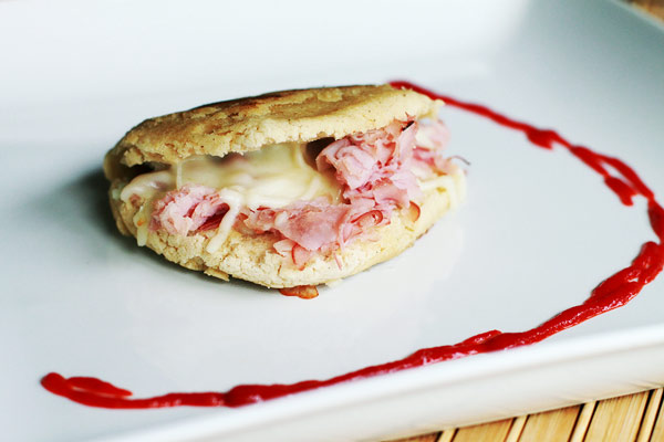 Arepa Recipe with Ham and Cheese