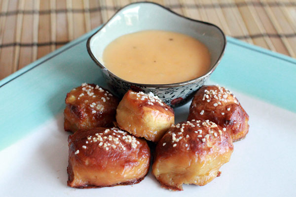 Pretzel Bites with Beer Cheese Dip Recipe