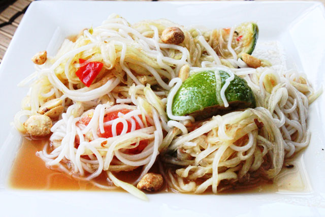 Som Tam with Vermicelli